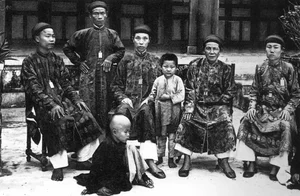 Captivating Historical Photos Depicting Vietnam Over 100 Years Ago - image 4