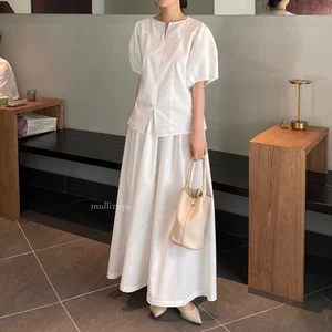 Mastering Quiet Luxury: 10 Minimalist Outfits for a Sophisticated and Timeless Wardrobe - image 7