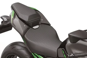 Kawasaki Z900 2025: Premium Performance and Pricing Details for the Newest Supernaked - image 8