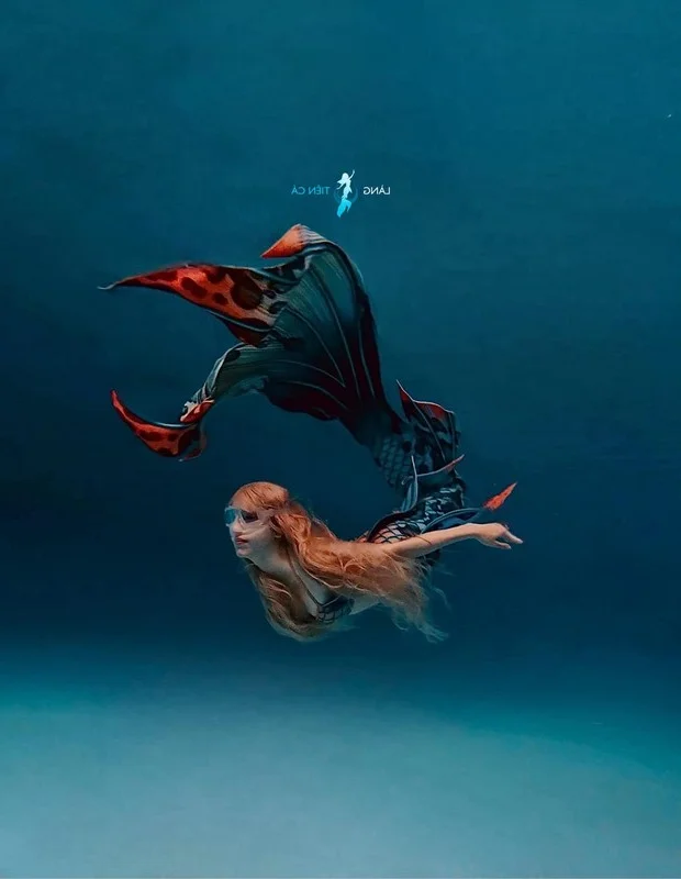 Ethereal Underwater Beauty: A Bride’s Unique Scuba Diving Photoshoot