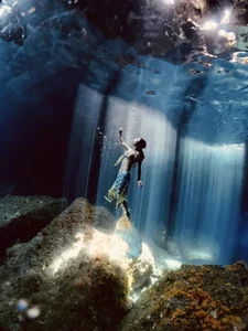 Ethereal Underwater Beauty: A Bride’s Unique Scuba Diving Photoshoot - image 1