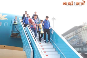 Vietnam National Football Team Returns Home with ASEAN Cup Trophy - image 0