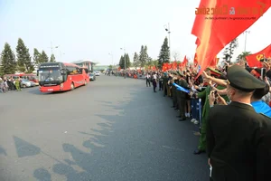 Vietnam National Football Team Returns Home with ASEAN Cup Trophy - image 8