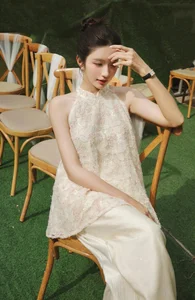 Lâm Khánh Chi Stuns Fans: Flaunting Her Elegant Curves in Latest Photos - image 3