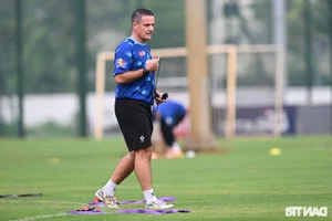 Vietnam National Women's Football Team Trains for China Tour - image 11
