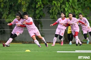 Vietnam National Women's Football Team Trains for China Tour - image 8
