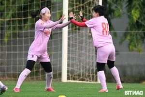 Vietnam National Women's Football Team Trains for China Tour - image 10