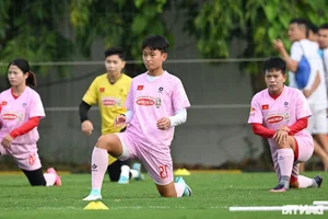 Vietnam National Women's Football Team Trains for China Tour - image 5