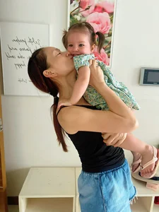Miss World Vietnam Luong Thuy Linh Debuts Bold New Short Haircut - image 0