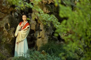 Artistic Photography Showcase: YiTuYu Art Language Vol.8089 Featuring Xue Ying - image 20
