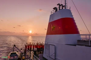 Truong Sa: A Symbol of Peace and Deep Patriotism - image 1