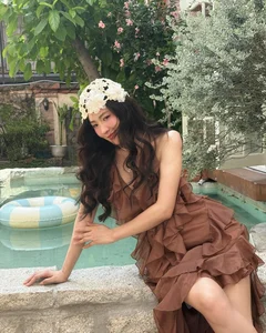 Screen Muse Minh Trang Captivates Fans with Sweet and Elegant Beauty - image 4
