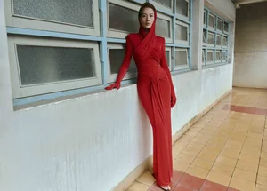 Supermodel Nhu Van Rocks Old Money Style for The New Mentor Finale - image 4