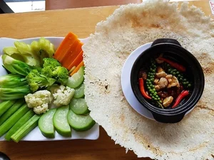 Must-Try Street Food in Ho Chi Minh City: A Culinary Guide - image 7