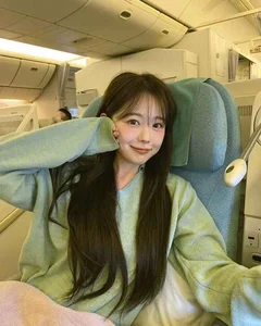 Korean Hot Mom Sparks Online Debate Over Bold and Daring Fashion Choices - image 5