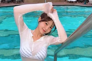 Korean Hot Mom Sparks Online Debate Over Bold and Daring Fashion Choices - image 0