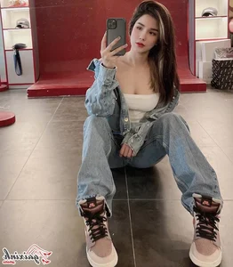 Diệp Lâm Anh Stuns in Bikini: A Fitness Inspiration for Modern Moms - image 20