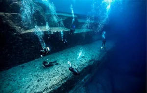 Mysterious Underwater Structures: Ancient Civilizations or Extraterrestrial Origins? - image 4