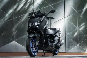 Yamaha XMAX 300 2025 Arrives in Vietnam to Challenge Honda SH350i - image 8
