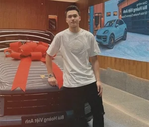 Inside the High-End Garages of Vietnam’s Top Professional Football Stars - image 4