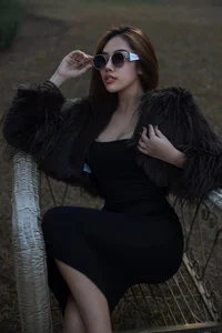 Lifestyle Spotlight: Khanh Chi’s Bold Fashion Choices and Public Influence - image 6