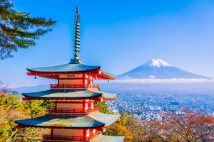 Mount Fuji Snowless in October: A Rare Climate Phenomenon - image 5