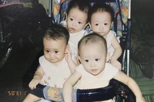 The Miracle of Four: Viral Family Shares Journey Raising Quadruplet Sisters Conceived via IVF - image 3