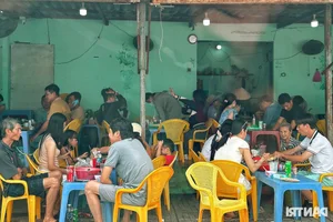 Discovering Phuoc Hai Fishing Village: The Famous 35k Oyster Street Today - image 3
