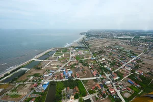 Breathtaking Views of the Ninh Co Estuary from a Military Helicopter (2026) - image 7