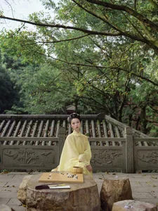 Exquisite Portrait Art: Noble Lady Cangcang by Yituyu - image 8
