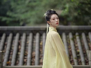 Exquisite Portrait Art: Noble Lady Cangcang by Yituyu - image 7