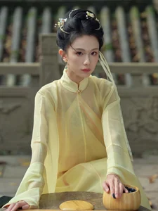 Exquisite Portrait Art: Noble Lady Cangcang by Yituyu - image 5