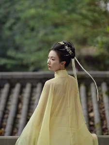 Exquisite Portrait Art: Noble Lady Cangcang by Yituyu - image 9