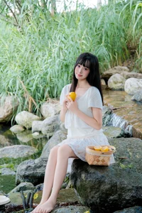 Explore the Artistic Photography of Ye Zhi in YiTuYu Art Language Vol.10484: A Stunning 30-Page Collection - image 9