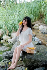 Explore the Artistic Photography of Ye Zhi in YiTuYu Art Language Vol.10484: A Stunning 30-Page Collection - image 14