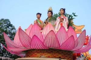 The Vibrant Lady Thien Hau Palanquin Procession in Binh Duong - image 7
