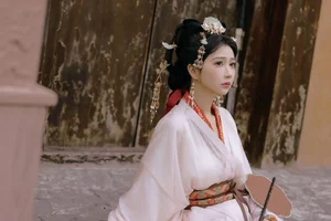 The Captivating Visual Journey of YiTuYu Art Language Vol.6337 with Qi Luo Sheng De Xiao Su Su - image 20