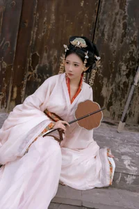 The Captivating Visual Journey of YiTuYu Art Language Vol.6337 with Qi Luo Sheng De Xiao Su Su - image 18