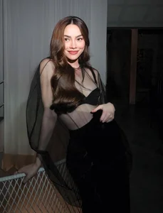 Ho Ngoc Ha Captivates in Elegant Sheer and Transparent Fashion Trends - image 10