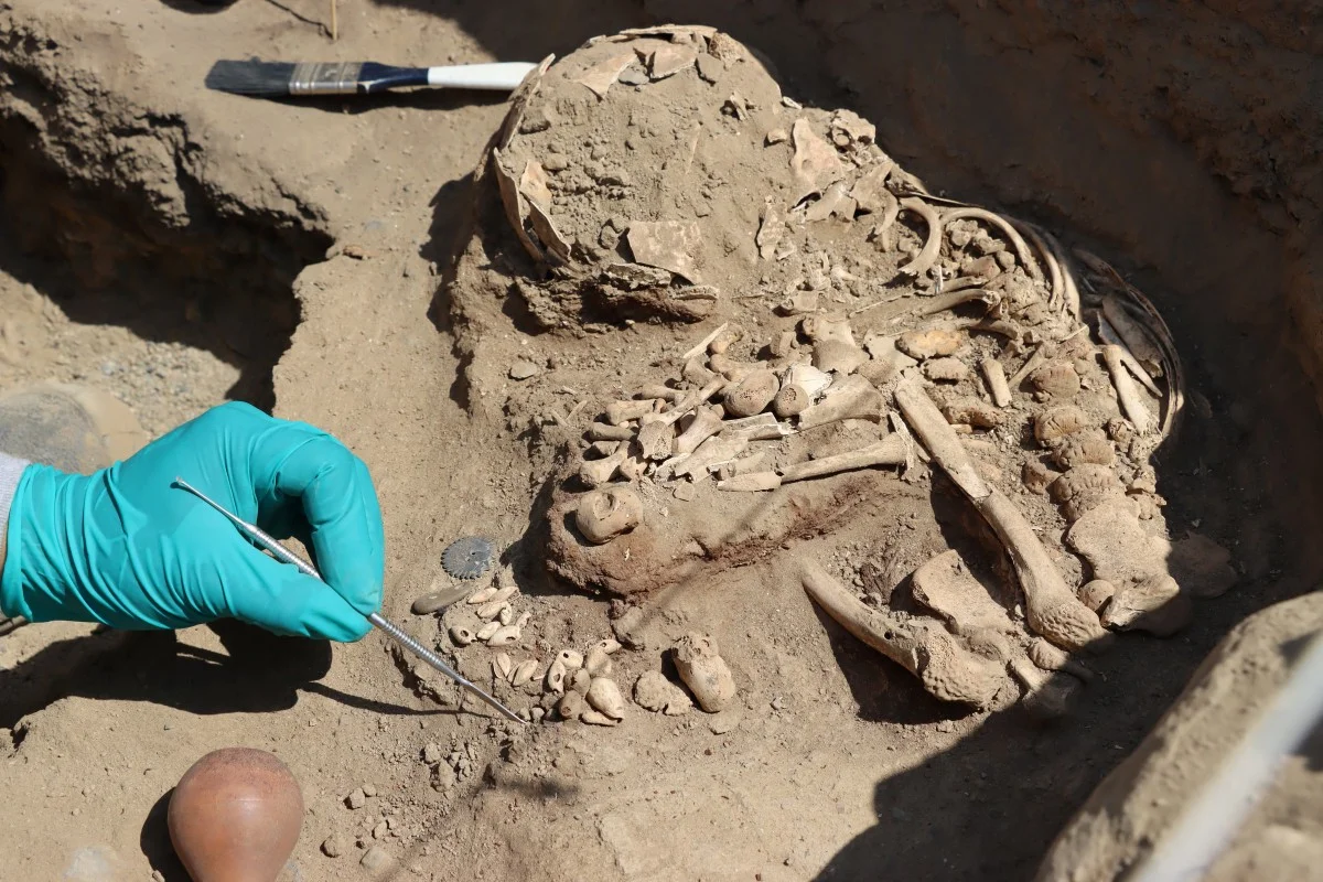 Archaeological Discovery in Peru: 3,800-Year-Old Skeletons Unveil Ancient Secrets