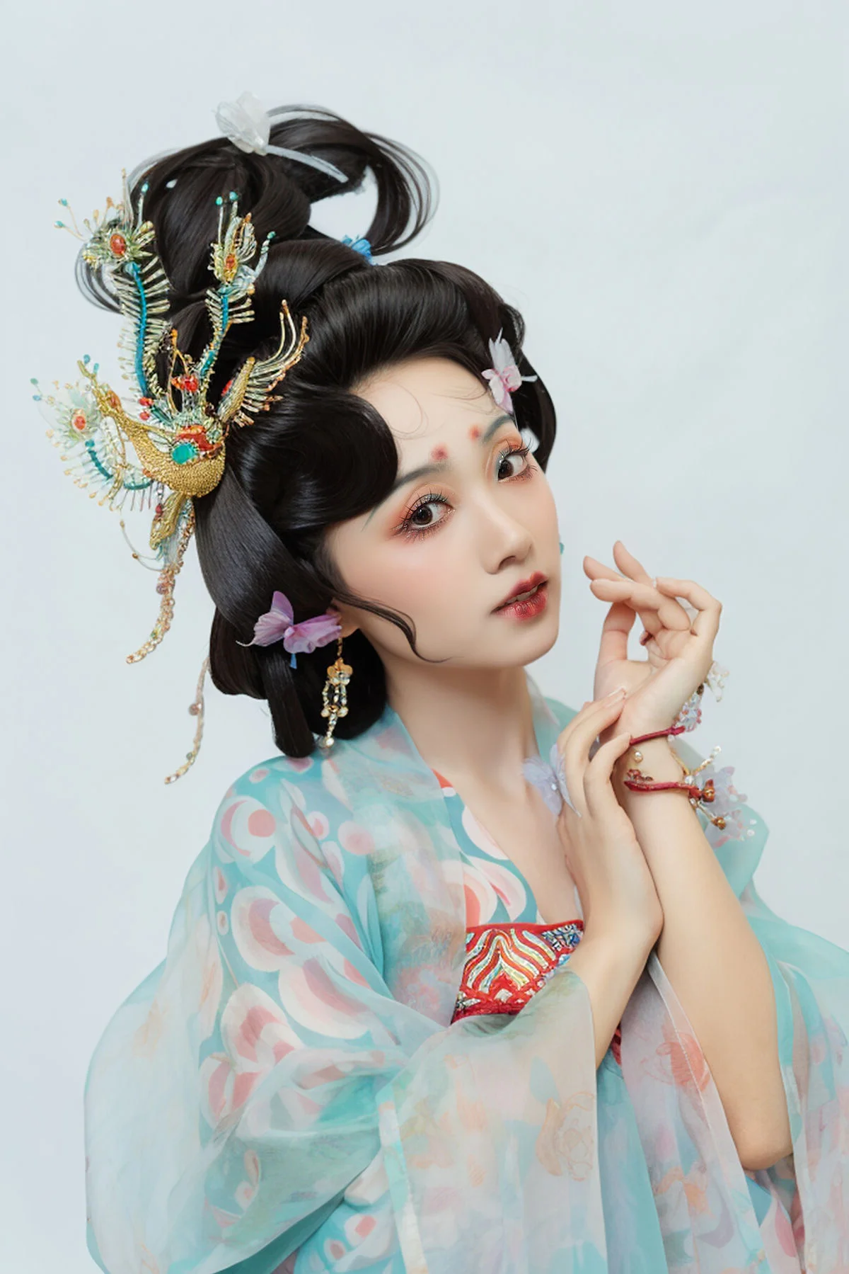 Artistic Excellence: YiTuYu Art Language Vol.9939 Featuring Ling Jie (22P)