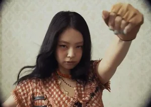 BLACKPINK's Jennie Teases Fans Ahead of Highly Anticipated Solo Comeback - image 0