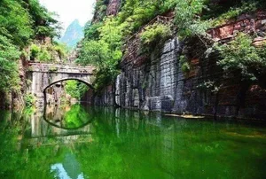 Breathtaking Ancient Mountain Village Perched High on Steep Cliffs - image 4