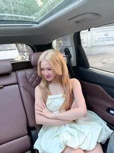 Chi Bao’s Wife Spotted With Ultra Rare Albino Crocodile Handbag - image 4