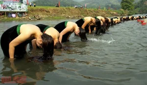 Discover the Secrets Behind the Stunning Beauty and Wasp Waist of Thai Models - image 10