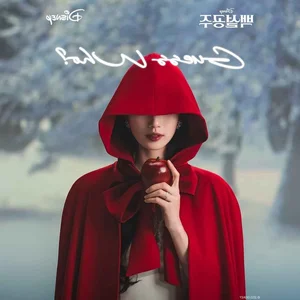 Stunning Snow White Cosplay by South Korean Model Captivates Fans Worldwide - image 8