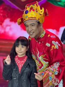 Duy Manh and Son Support Tao Quan Artists Behind the Scenes - image 2