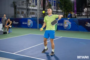 The Rise of Pickleball and Stylish Female Players in Hanoi - image 7