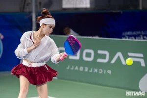 The Rise of Pickleball and Stylish Female Players in Hanoi - image 1