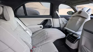 2027 BMW 7-Series Facelift: A Historic Update Infused with Future DNA - image 8